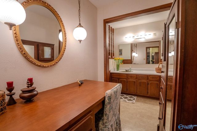 102 Cedar Lane, Moulton, AL 35650