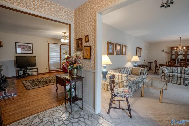 102 Cedar Lane, Moulton, AL 35650