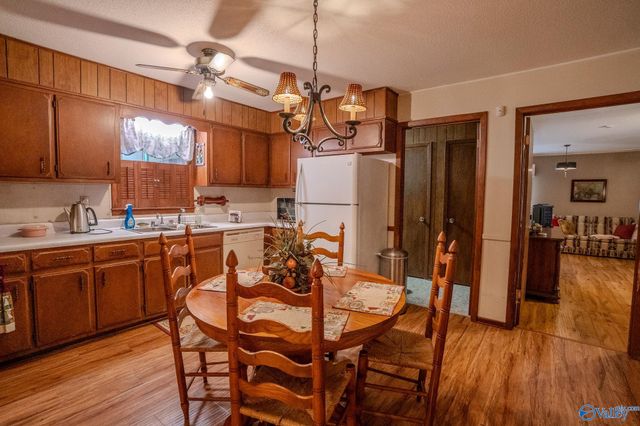 102 Cedar Lane, Moulton, AL 35650