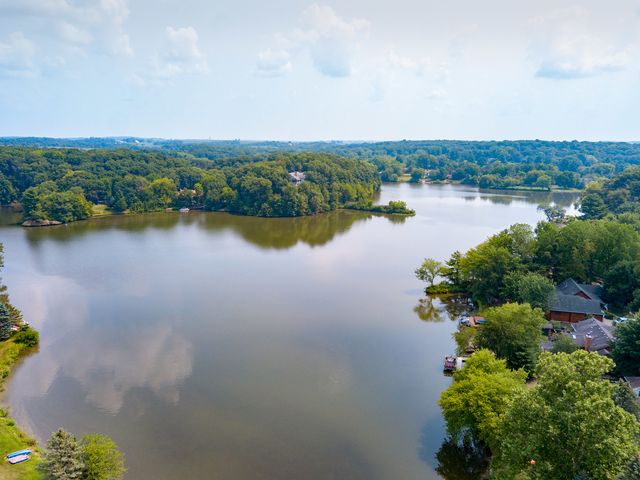 320 Vermillion Lane, Dixon, IL 61021