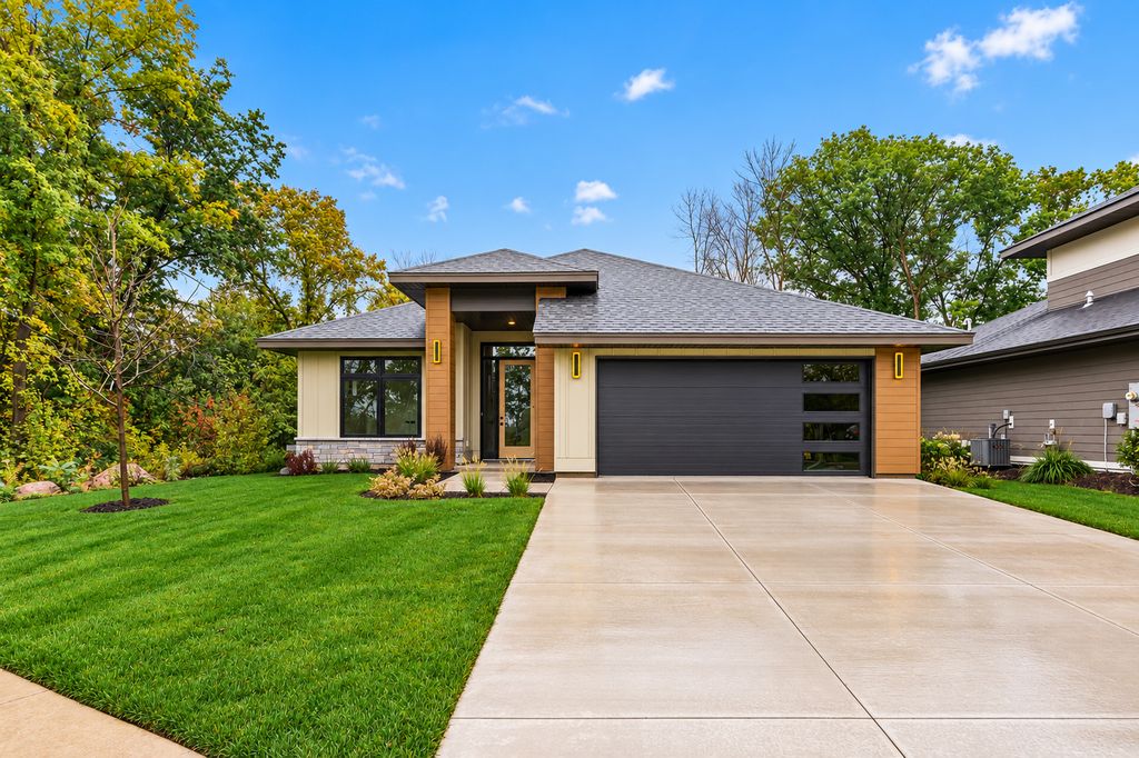 14633 Virginia Avenue S, Savage, MN 55378 — exterior