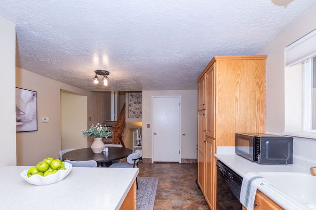 842 ASPEN EAST DR, Layton, UT 84041
