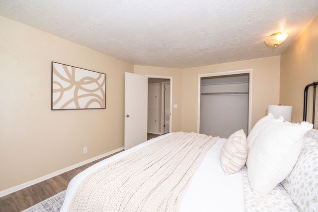 842 ASPEN EAST DR, Layton, UT 84041