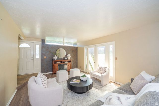 842 ASPEN EAST DR, Layton, UT 84041