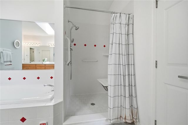 1529 Clear Brook Drive, Sugarcreek Twp, OH 45440