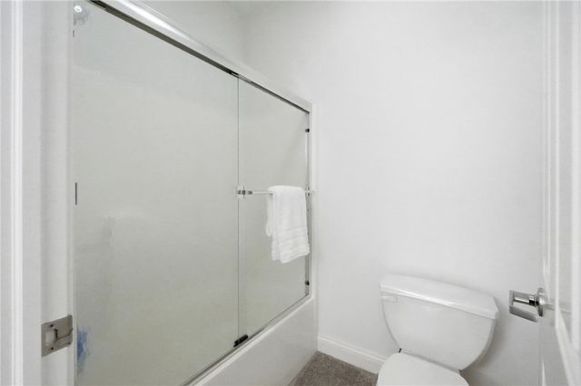 1529 Clear Brook Drive, Sugarcreek Twp, OH 45440