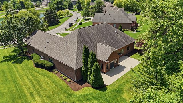 1529 Clear Brook Drive, Sugarcreek Twp, OH 45440