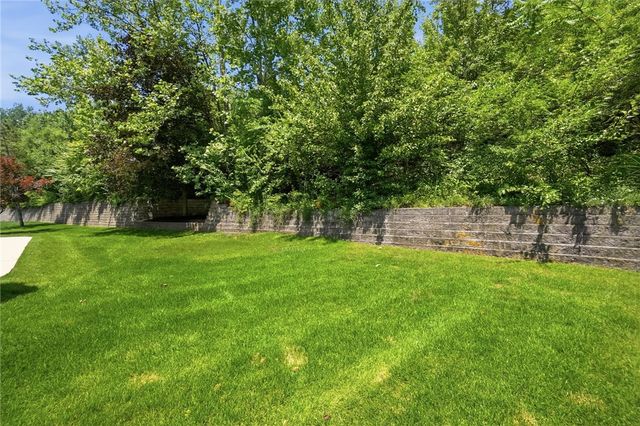 1529 Clear Brook Drive, Sugarcreek Twp, OH 45440