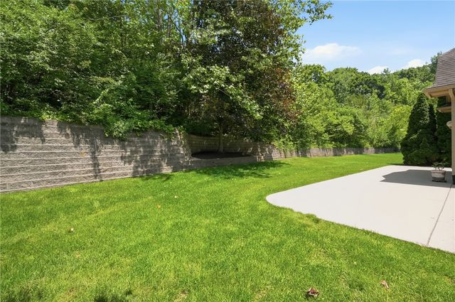 1529 Clear Brook Drive, Sugarcreek Twp, OH 45440