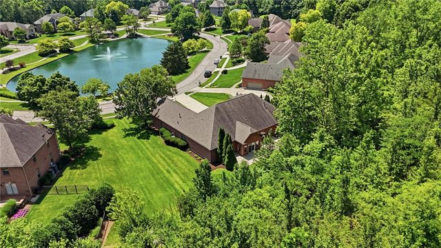 1529 Clear Brook Drive, Sugarcreek Twp, OH 45440