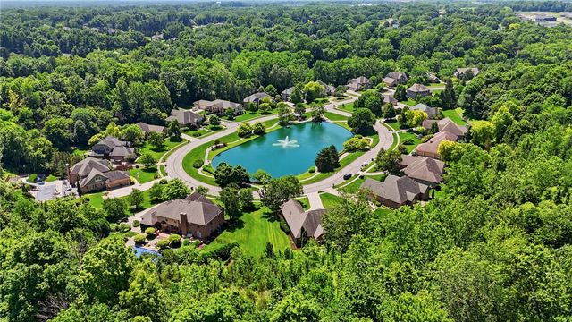 1529 Clear Brook Drive, Sugarcreek Twp, OH 45440
