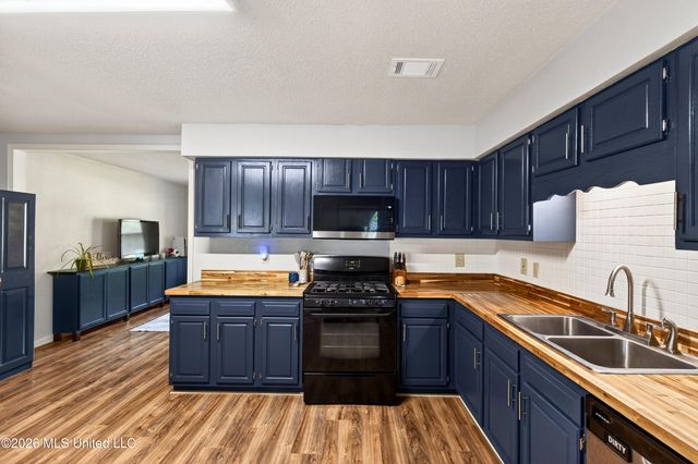 2506 Fortson Street, Gulfport, MS 39503