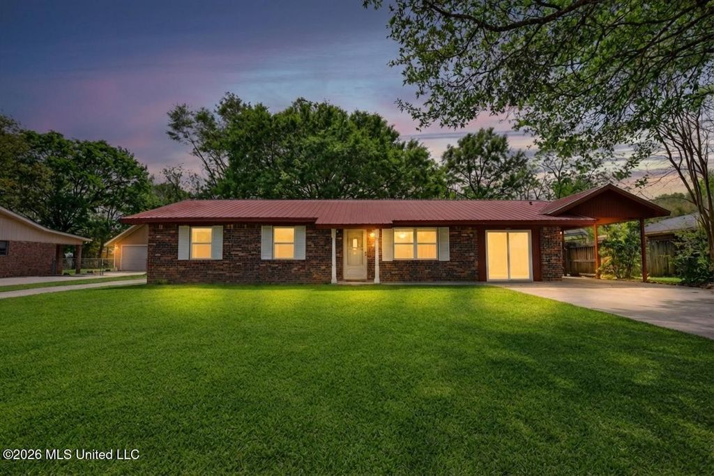 2506 Fortson Street, Gulfport, MS 39503