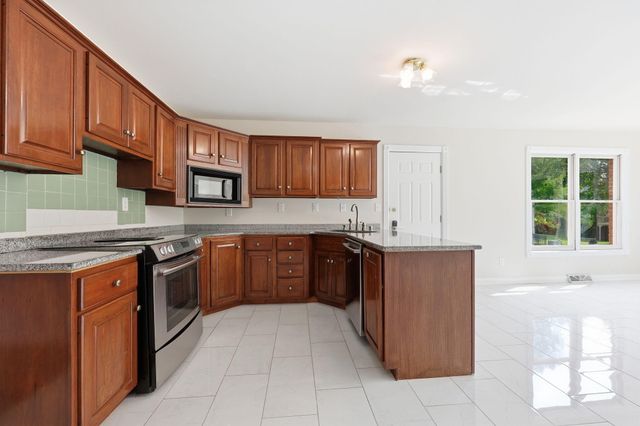 852 Glen Abbey Circle, Lexington, KY 40509