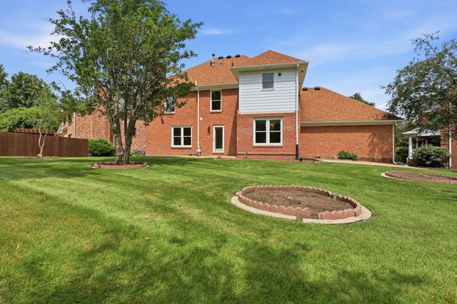 852 Glen Abbey Circle, Lexington, KY 40509