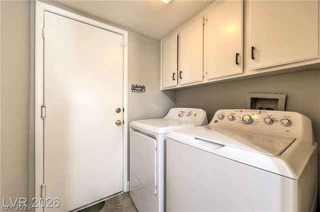 8912 Surf View Drive, Las Vegas, NV 89117