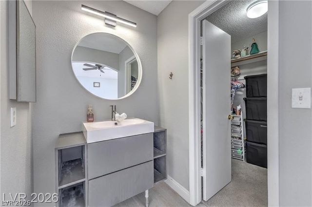 8912 Surf View Drive, Las Vegas, NV 89117