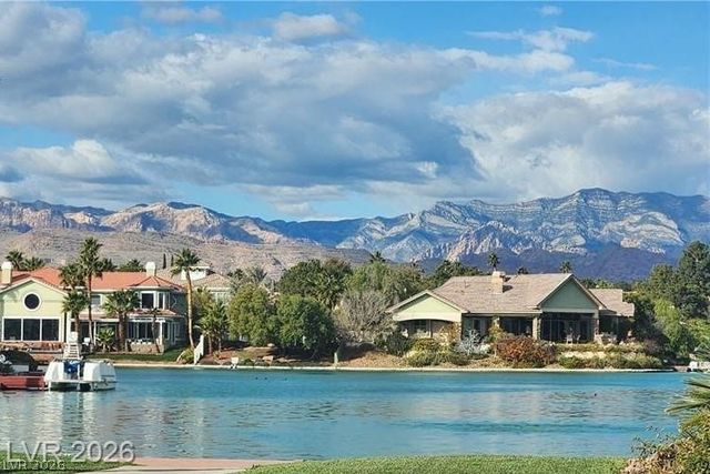 8912 Surf View Drive, Las Vegas, NV 89117