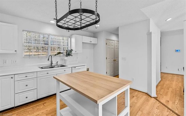 402 Shadybrook Road, High Point, NC 27265