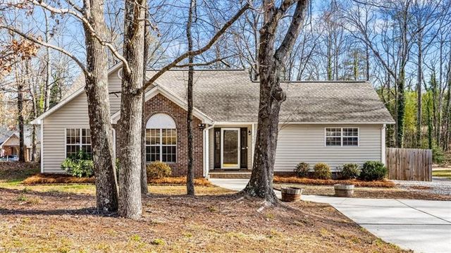 402 Shadybrook Road, High Point, NC 27265