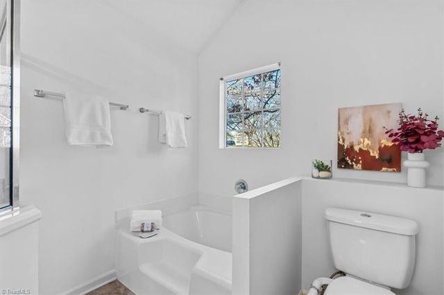 402 Shadybrook Road, High Point, NC 27265