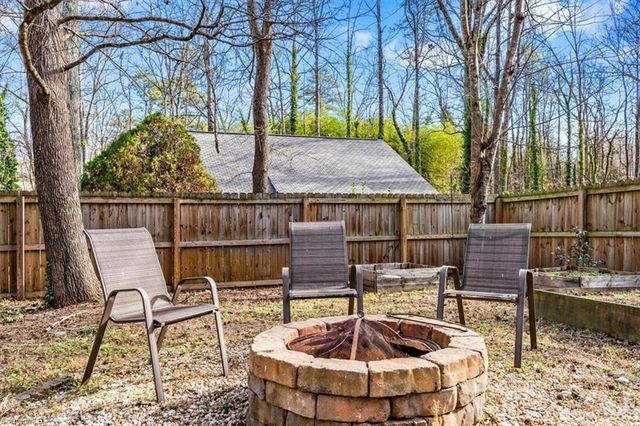 402 Shadybrook Road, High Point, NC 27265