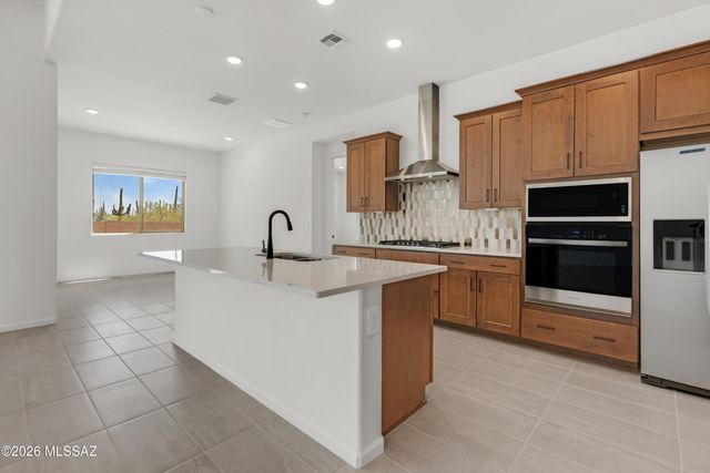 14752 N Blue Juniper Lane, Marana, AZ 85658