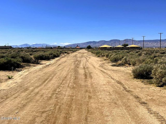 8187 Jimsom Avenue, California City, CA 93505