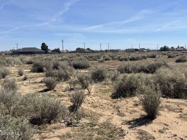 8187 Jimsom Avenue, California City, CA 93505