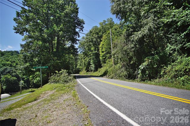 2166 Cove Creek Road, Waynesville, NC 28785