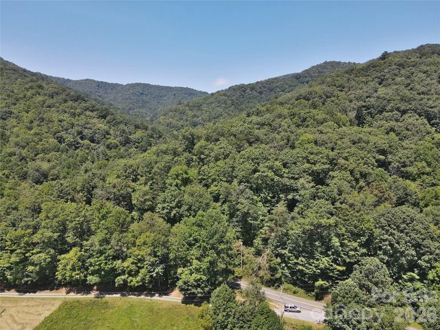 2166 Cove Creek Road, Waynesville, NC 28785