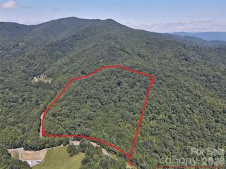 2166 Cove Creek Road, Waynesville, NC 28785