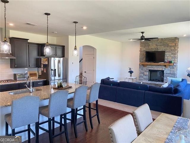 13 Candlewood Lane, Hoschton, GA 30548