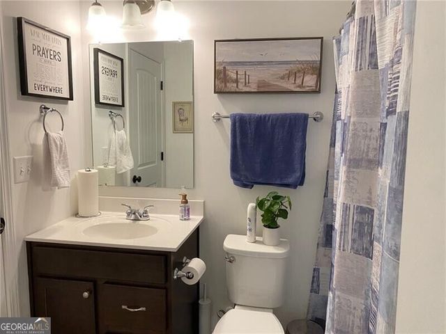 13 Candlewood Lane, Hoschton, GA 30548