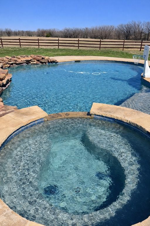 14319 Lucille Drive, Newark, TX 76071