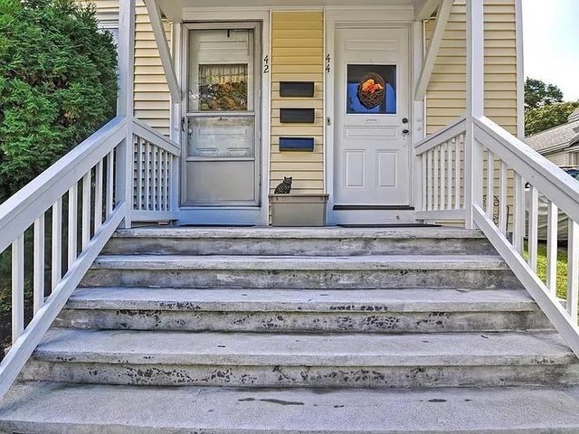 42 Pleasant C, North Attleboro, MA 02760