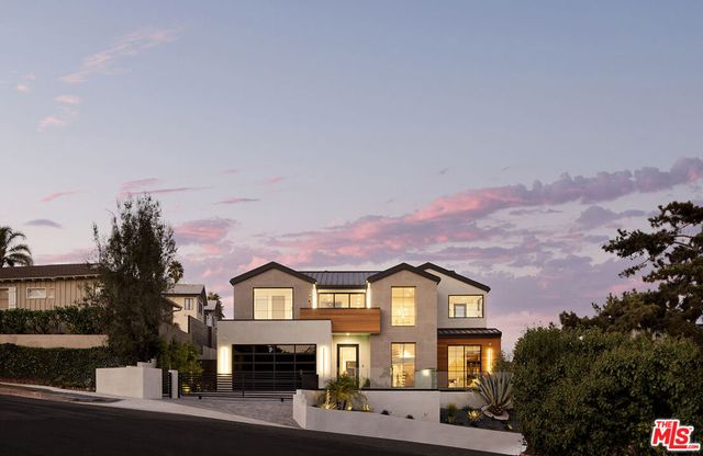 2950 Club Drive, Los Angeles, CA 90064