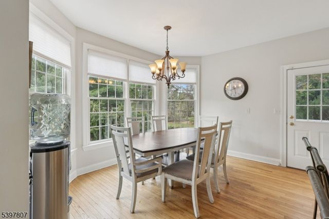 6 Sherry Ct, Wayne Twp., NJ 07470