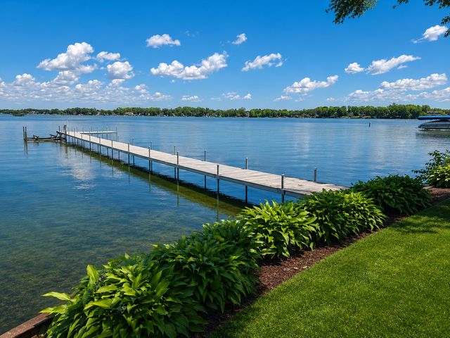 41009 N Elime Road, Antioch, IL 60002