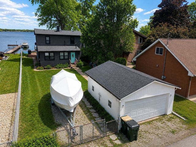 41009 N Elime Road, Antioch, IL 60002