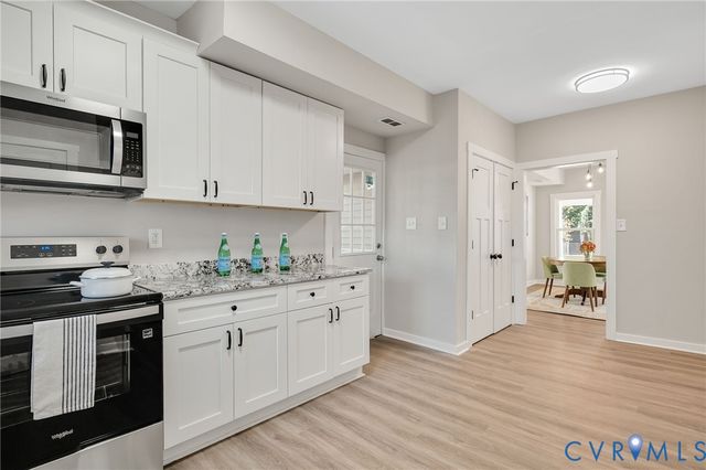 302 Brown Ave, Hopewell, VA 23860