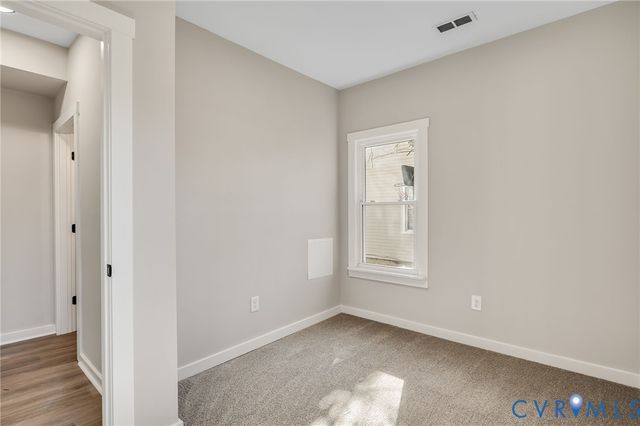 302 Brown Ave, Hopewell, VA 23860