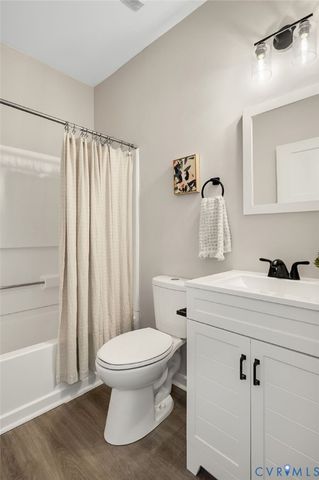 302 Brown Ave, Hopewell, VA 23860