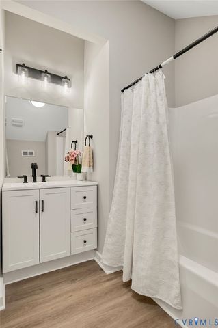 302 Brown Ave, Hopewell, VA 23860