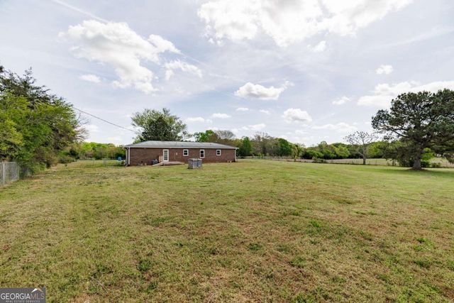 386 Sandy Creek Road, Danielsville, GA 30633