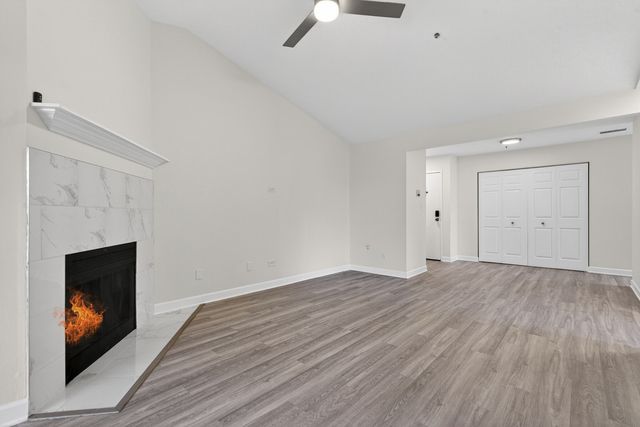780 Weidner Road 307, Buffalo Grove, IL 60089