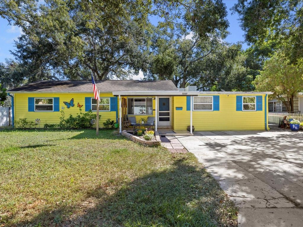 7235 15TH ST N, St Petersburg, FL 33702