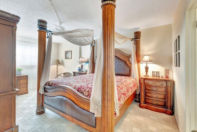 6850 10th Avenue N 408, Lake Worth, FL 33467