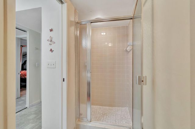 6850 10th Avenue N 408, Lake Worth, FL 33467