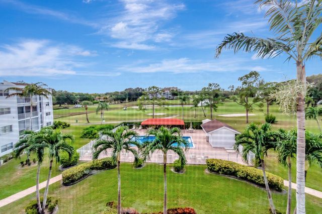 6850 10th Avenue N 408, Lake Worth, FL 33467